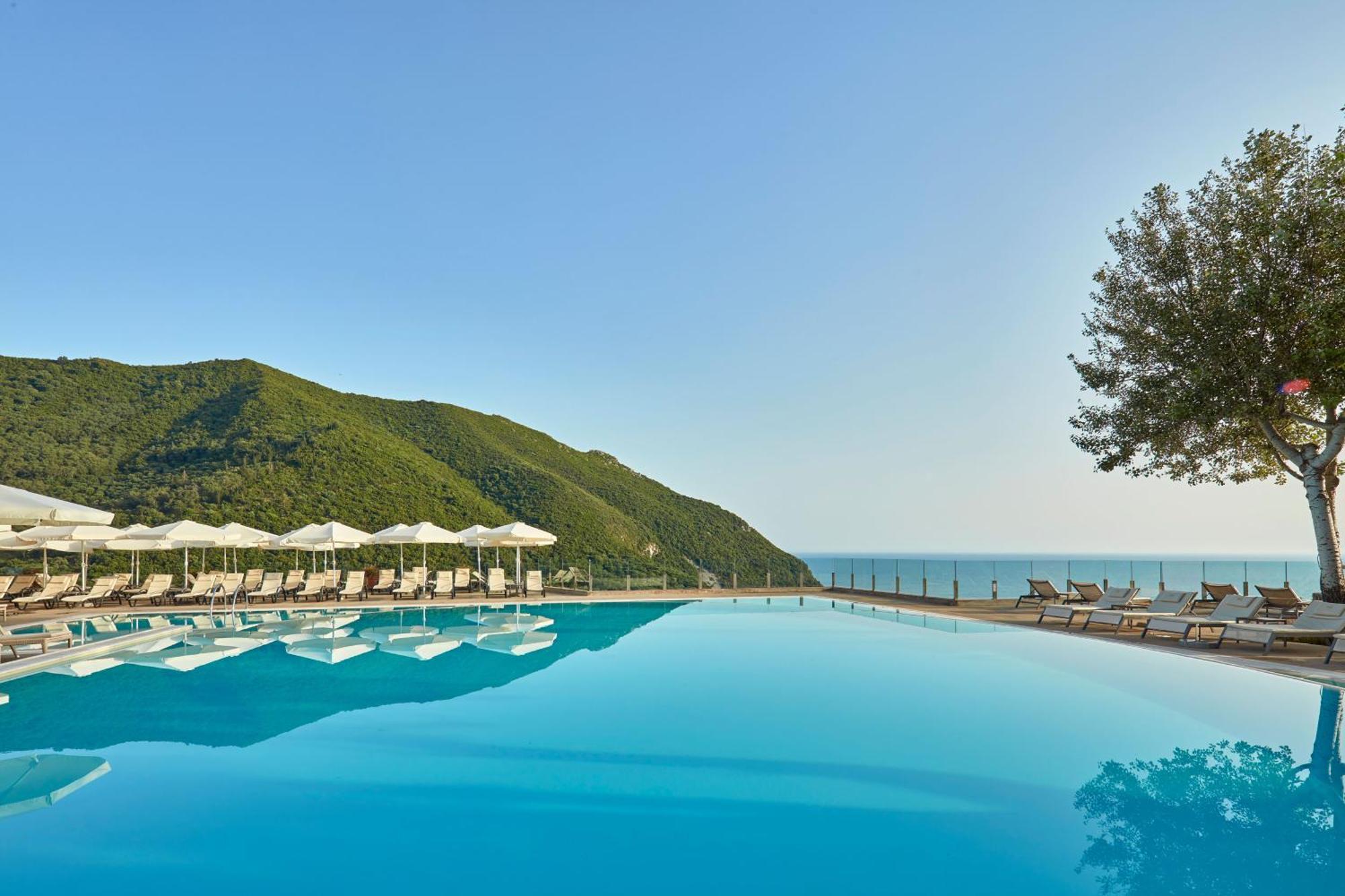 리조트 Atlantica Grand Mediterraneo - Adults Only 얼몬스